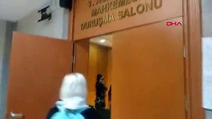 Oyuncu Wilma Elles, 'Dolandırıcılık' suçundan hakim karşısında