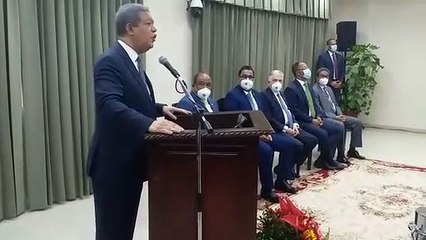 Senadores reconocen aportes Jimmy Sierra