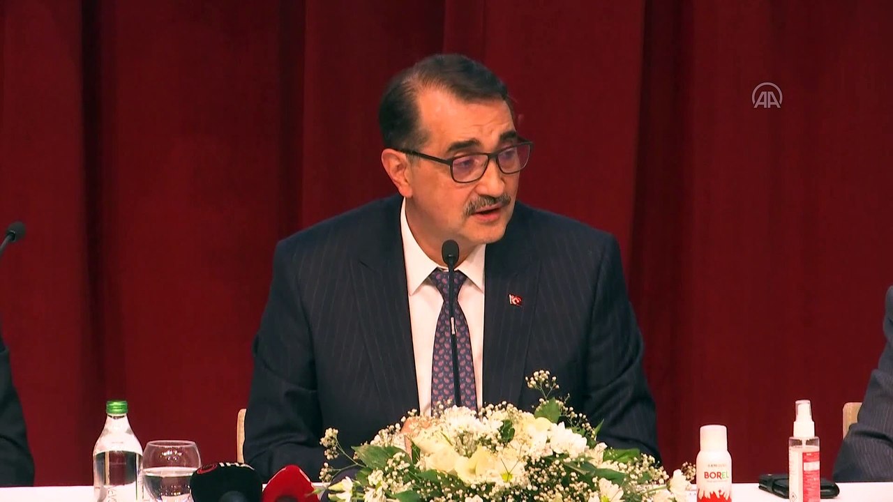 SİNOP - Enerji ve Tabii Kaynaklar Bakanı Fatih Dönmez Sinop'a yapılan enerji yatırımlarını anlattı