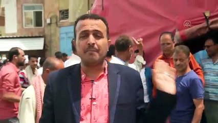 TAİZ - Yüzlerce Yemenli artan yolsuzluk ve hayat pahalılığına karşı gösteri düzenledi