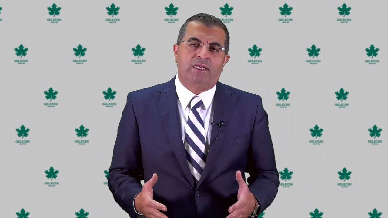 Gelecek Partisi Sözcüsü Serkan Özcan, İçişleri Bakanı Süleyman Soylu’nun “Mafyadan 10 bin dolar alan siyasetçi” iddiası üzerine açıklamalarda bulundu.