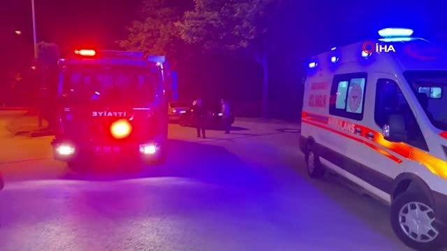 Ağaca çarpan otomobil hurdaya döndü: 4 yaralı