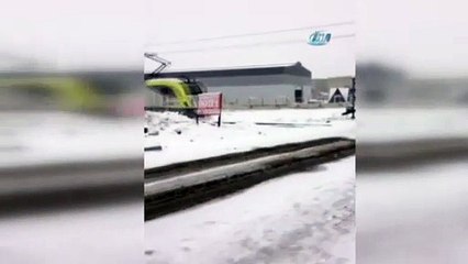 Hemzemin geçitte inanılmaz kaza