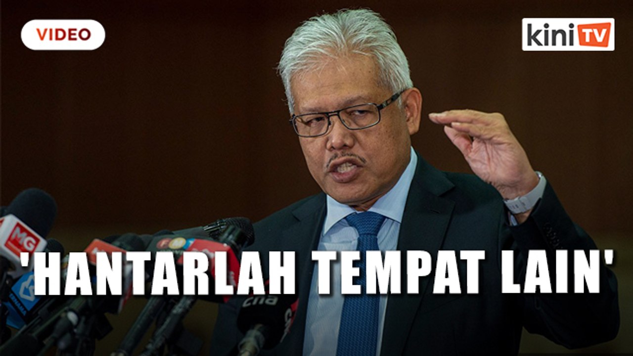 'UNHCR dah beri kad, hantarlah tempat lain. Nak suruh kita jaga?'