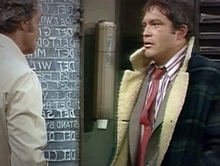 Barney Miller S03E13 Community Relations
