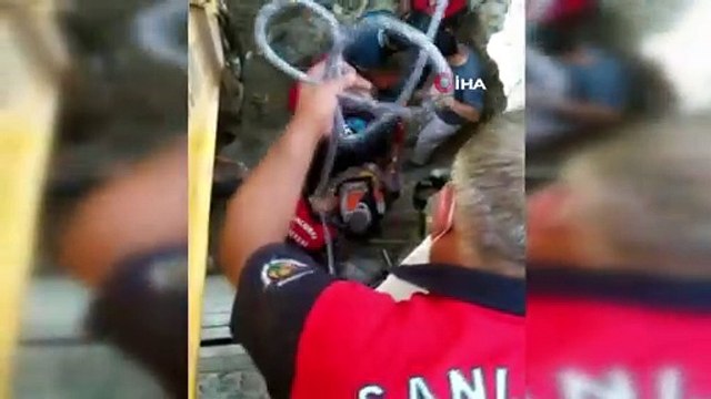 Hastane kanalizasyon hattında göçük: 3 işçi toprak altında kaldı