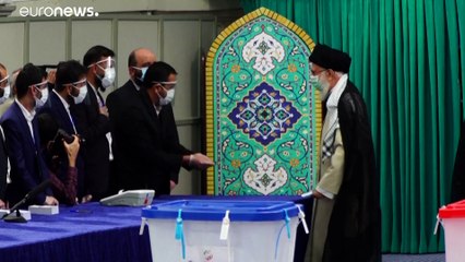 بدء عملية الاقتراع لانتخاب رئيس جديد لإيران وسط أفضلية واضحة للمحافظ إبراهيم رئيسي