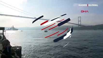 Rus savaş gemileri peş peşe İstanbul Boğazı'ndan geçti