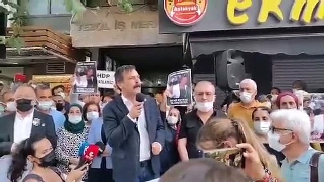 TİP Genel Başkanı Erkan Baş, HDP İzmir il binasını ziyaret etti: HDP'yi yalnızlaştırmak istiyorlar, duysunlar bilsinler işte buradayız