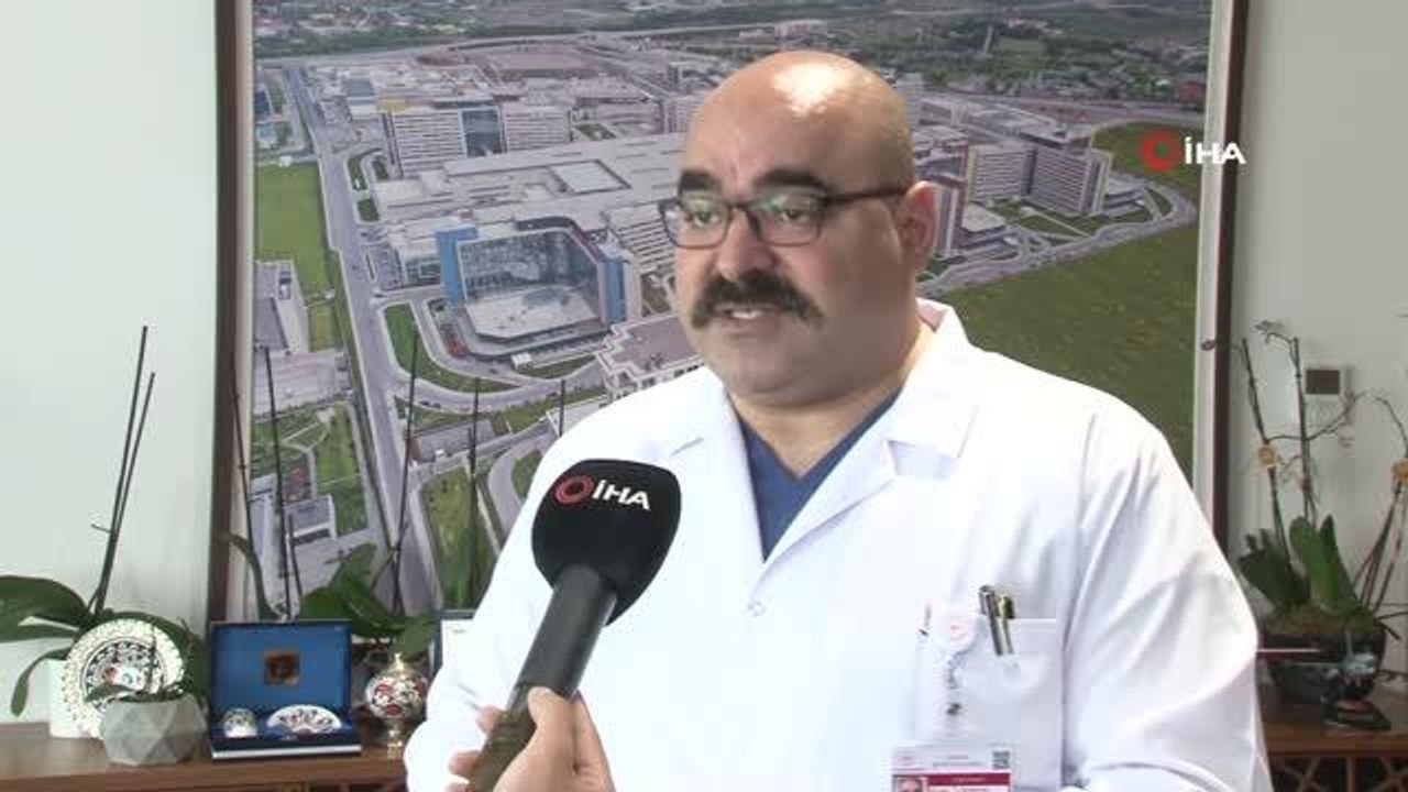 Son dakika haberi: Ankara Şehir Hastanesi Koordinatör Başhekimi Op. Dr. Surel: "Açtığımız kadar randevu oluşuyor, yüzde 100'e yakın aşılama gerçekleşiyor"