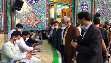 İran’da halk cumhurbaşkanlığı seçimi için sandık başında