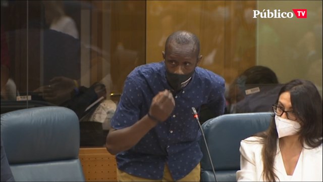 Serigne Mbayé (UP) le pide a Rocío Monasterio (Vox) que retire sus palabras racistas