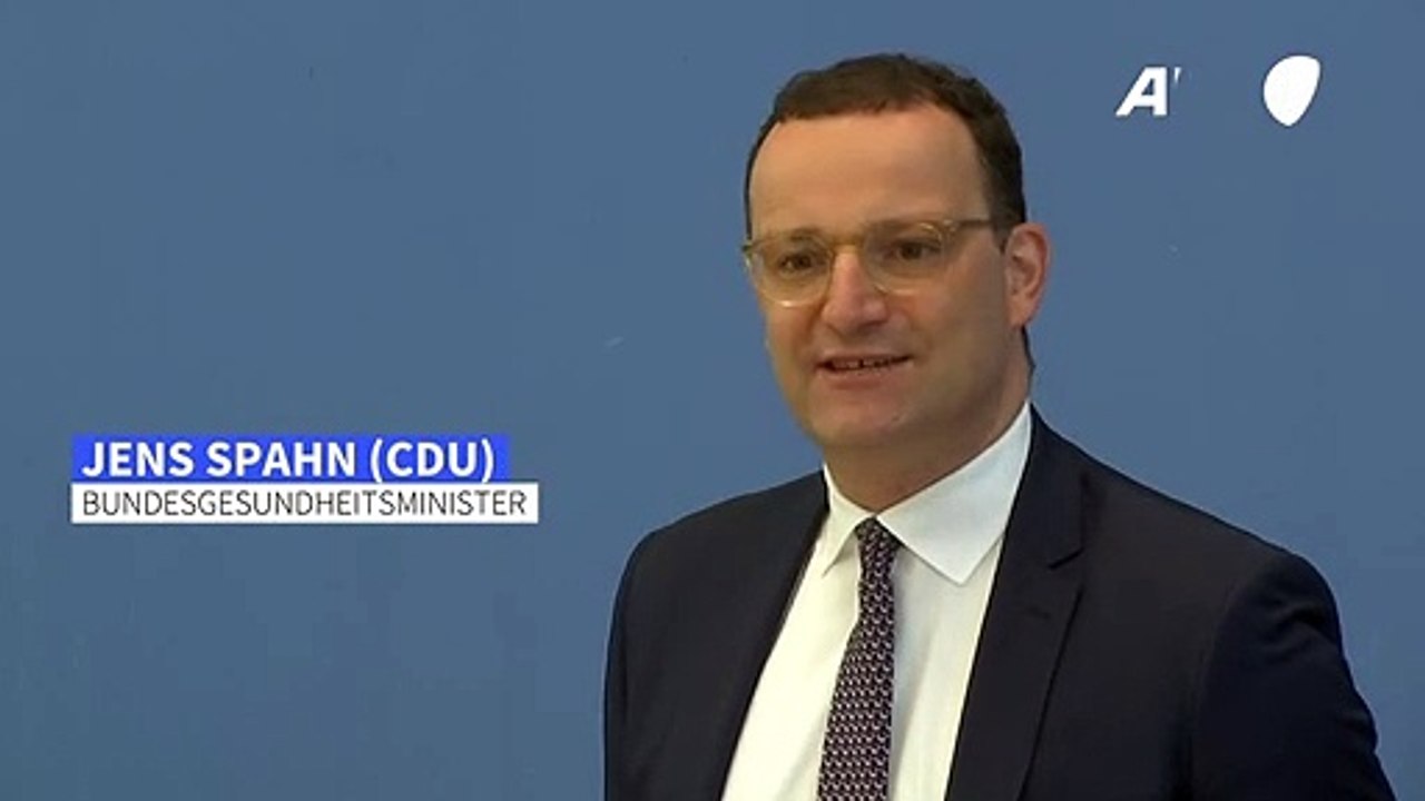 Spahn mahnt zur Vorsicht: Maske in Innenräumen weiter tragen