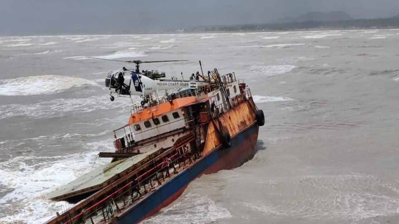 Coast Guard rescues crew members from sinking ship