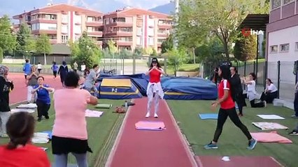 Kadınlara özel sabah akşam açık hava sporlar başladı