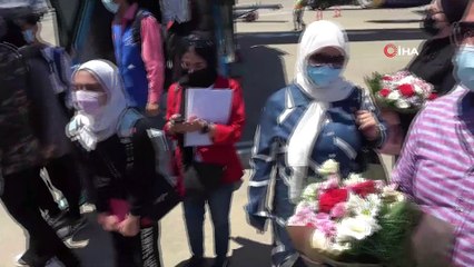 15 ay sonra Bayreyn'den gelen 167 turistin yer aldığı kafile çiçeklerle karşılandı