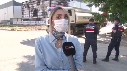 Polyester üreten fabrikada çıkan yangında çok sayıda işçi dumandan etkilendi