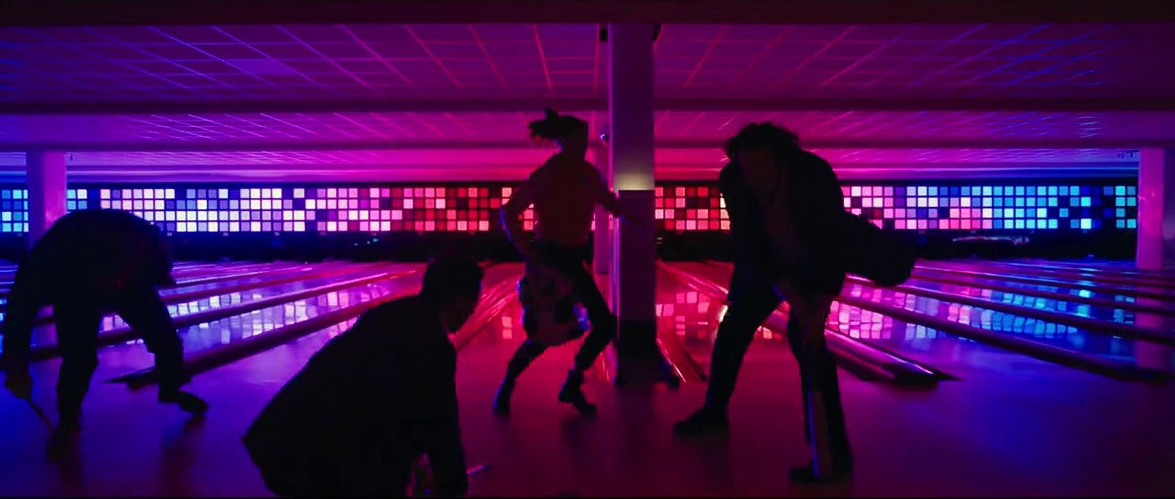 Bloody Milkshake Bande-annonce VF (2021) Karen Gillan, Lena Headey