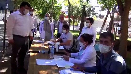 ŞANLIURFA - Aşı çadırlarına yoğun ilgi gösterildi