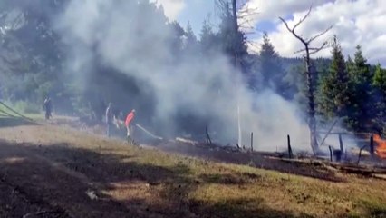 KASTAMONU - Çıkan yangında bir ev ve ahır zarar gördü