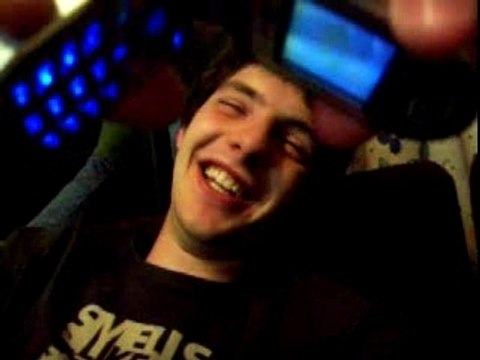 Ben, tu t'es vu quand t'as fumé ? ou le gsm qui marche ...