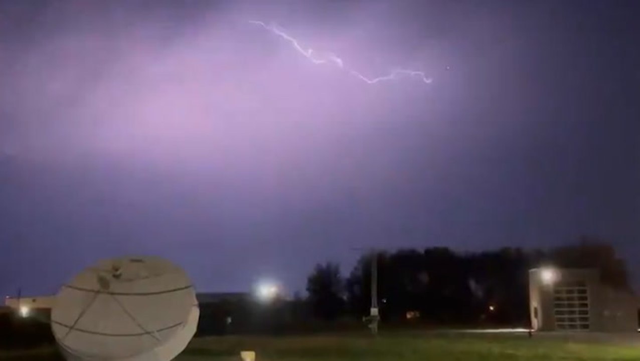 Thunderstorms sweep across the Ohio Valley