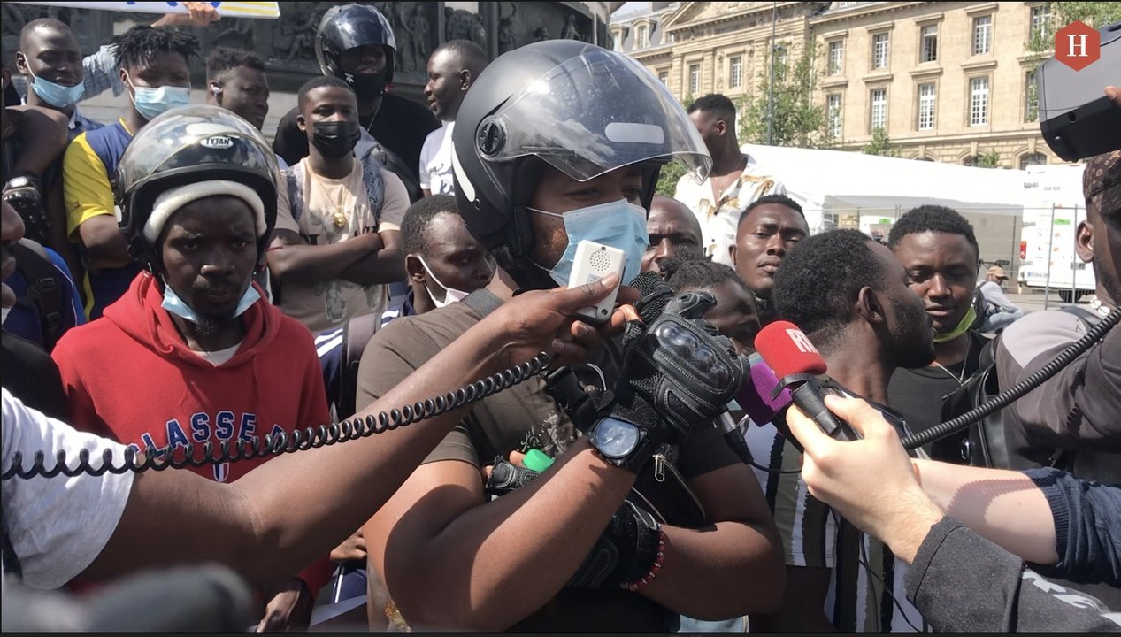 "Respect aux livreurs !": les coursiers se mobilisent contre les discriminations