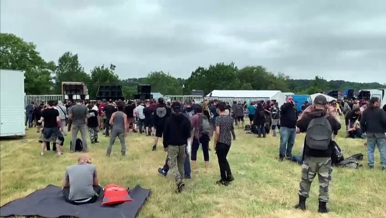 Illegaler Rave in der Bretagne ist nicht zu stoppen