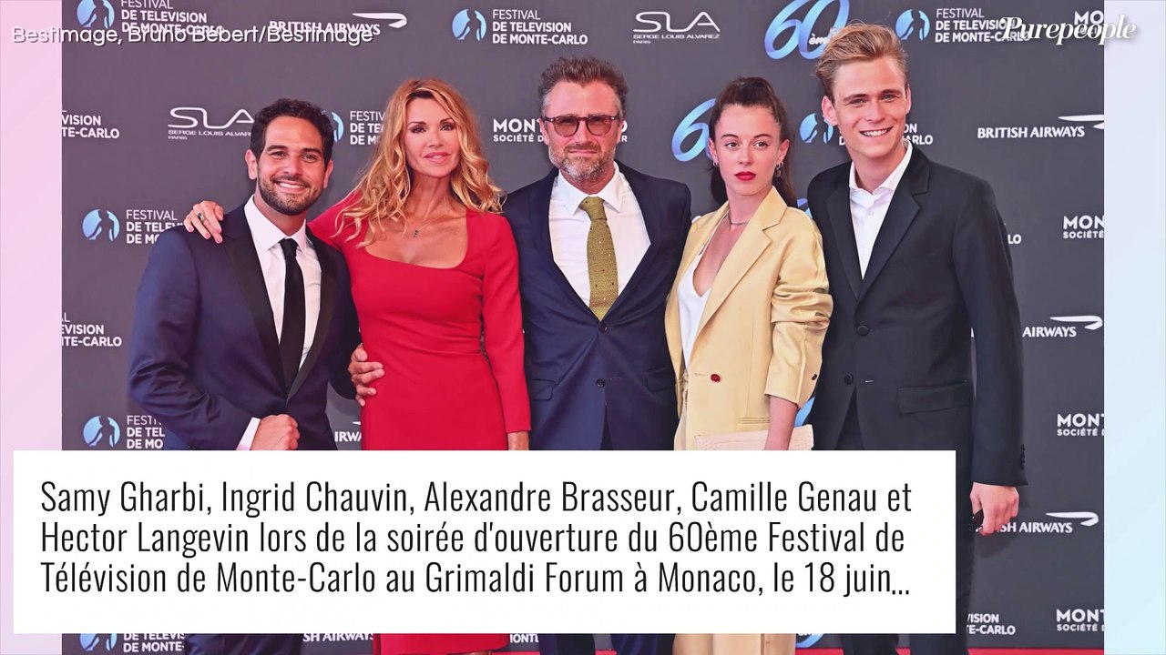 Ingrid Chauvin divine en robe rouge fendue, avec l'équipe de Demain nous appartient