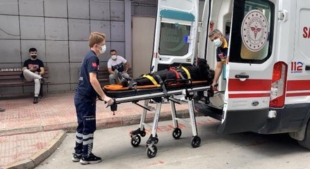 Son dakika haber! Çocuğunun kaçan topunu almak isterken dereye düşüp ölümden döndü