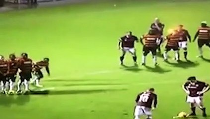 Frikik organizasyonu rakibi çıldırttı