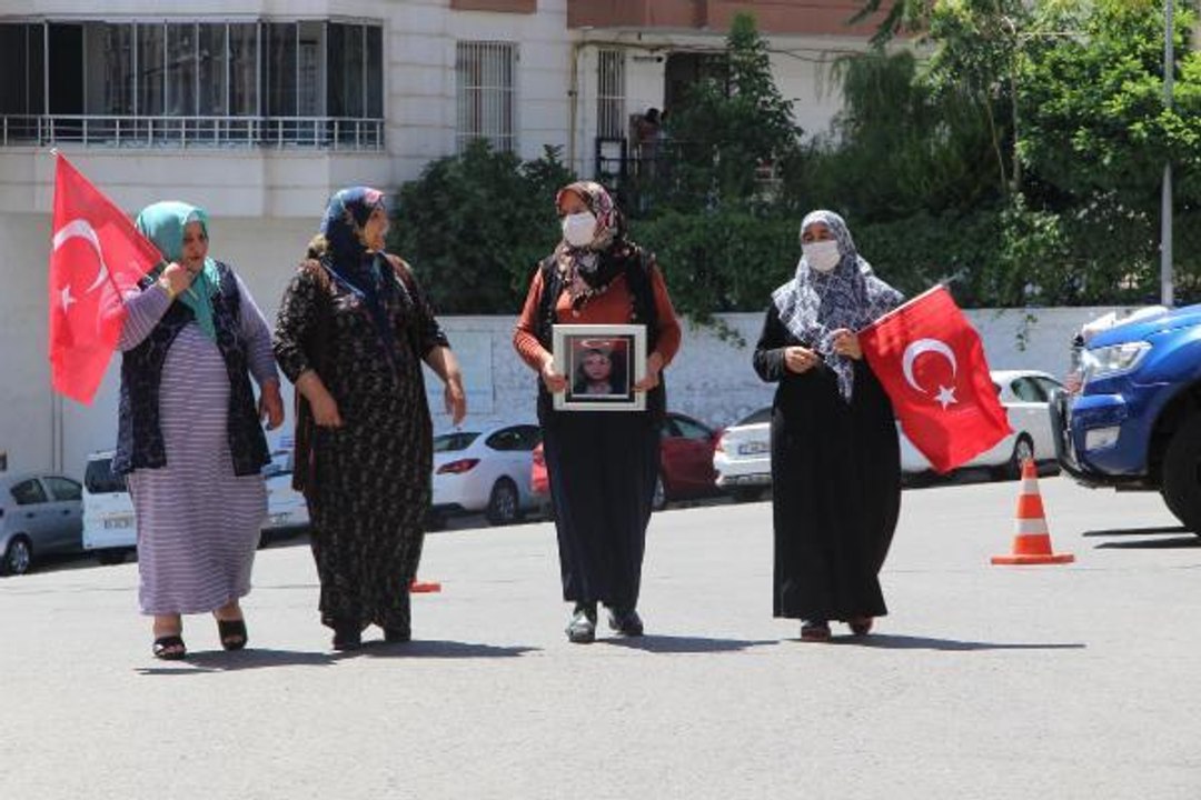HDP ÖNÜNDEKİ EYLEMDE 656'NCI GÜN; AİLE SAYISI 229 OLDU
