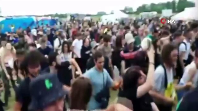 - Fransa'da izinsiz parti ortalığı savaş alanına çevirdi: 7 yaralı- Jandarmaya molotof kokteyli, havai fişek, demir toplar atıldı