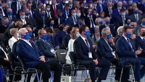Putin promete a los rusos miles de millones de rublos antes de las legislativas