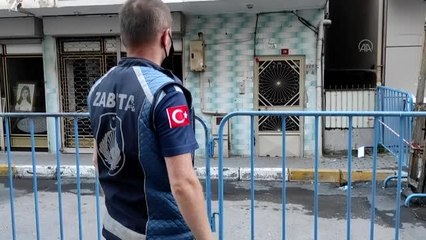 Pendik'te depremin ardından hasar oluşan 4 katlı bina tahliye edildi