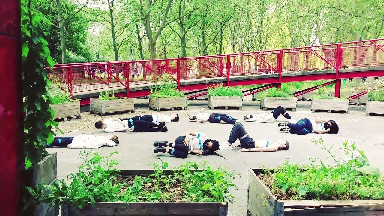 "SOUSTRAIT" SECTION SPORTIVE SCOLAIRE DANSE - COLLEGE YVONNE LE TAC - PARIS 18