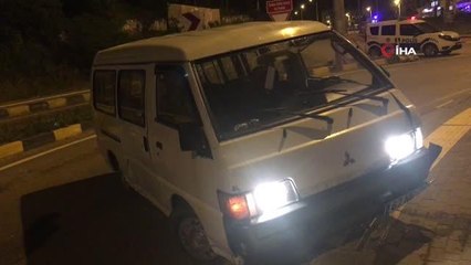 'Dur' ihtarına uymayan kadın sürücü kaza yaptı