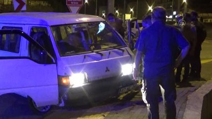 Polisin "dur" ihtarına uymayıp kaçmaya çalışan sürücü kaza yaptı