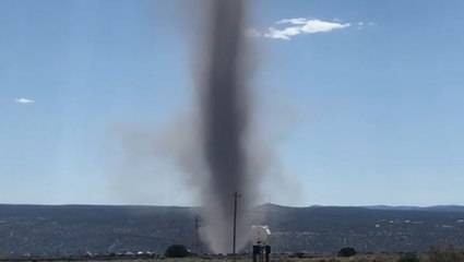 Giant dust devil looms over New Mexico