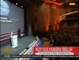 Erdoğan istedi, Pakdil selamladı