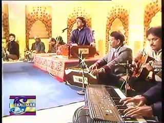 KHALIL HAIDER --- NAEY KAPDAY BADAL KAR - YouTube