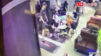 躲在停業酒吧打麻將 6男女接60萬罰單（翻攝畫面）