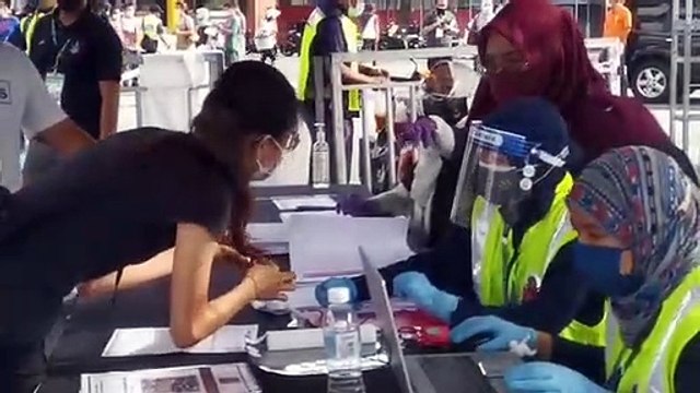 流动疫苗车第2阶段 隆批发公市2154人今接种