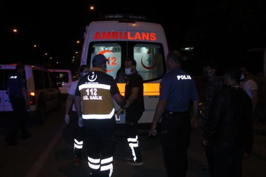 İKİ GRUP ARASINDA SİLAHLI KAVGA: 3'Ü AĞIR 5 YARALI