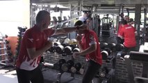 Milli boksör Busenaz Sürmeneli ilk kez katılacağı olimpiyatlardan altın madalyayla dönmeyi hedefliyor
