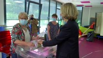 Élections régionales: Valérie Pécresse vote à Vélizy-Villacoublay, dans les Yvelines