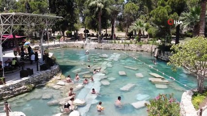 Beyaz cennet Pamukkale’ye yerli ve yabancı turistlerden yoğun ilgi