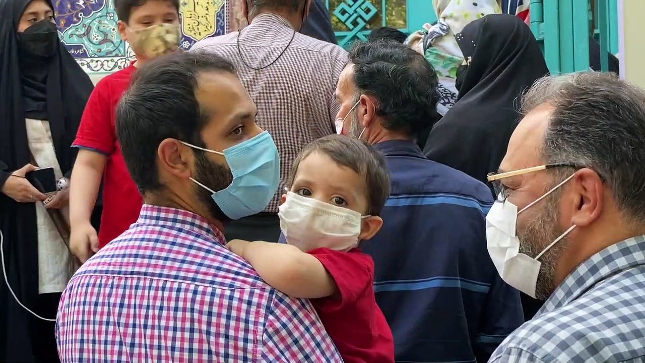 Reaktionen auf Raeissi-Wahl in Teheran: 'Viel versprechen und nichts tun'