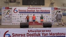 6. Sınırsız Dostluk Yarı Maratonu'nda dereceye girenlere ödülleri verildi