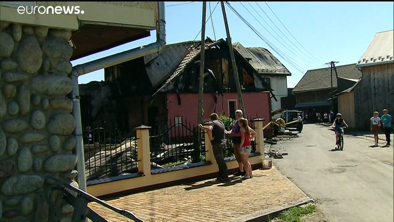 Hatalmas tűz egy lengyelországi faluban